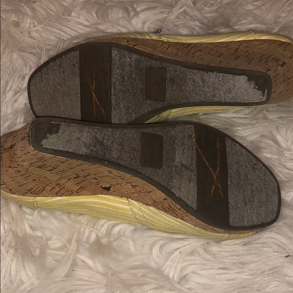 Toms Striped Wedges 7.5 - Picture 3 of 5